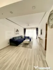 Apartament 2 camere, 2 băi, 70 mp, zona Tractorul