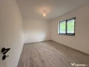 122000euro, Casa cu 3 camere,single,dressing/2bai,beci!!!