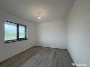 122000euro, Casa cu 3 camere,single,dressing/2bai,beci!!!