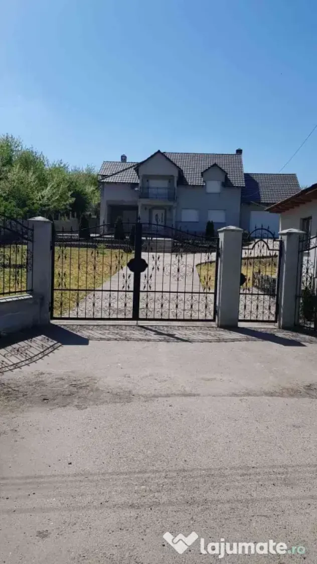 Vând casă și magazin comuna Grivița jud. Galați