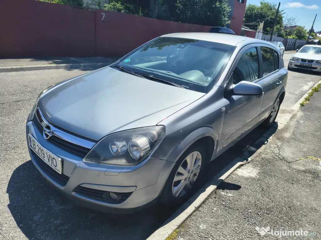 Vand masina Opel Astra H 1.6 GPL 2006 - climă - întreținută - economică