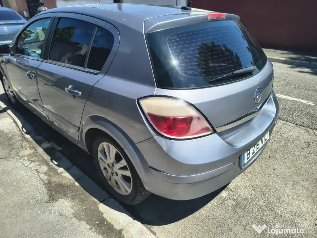 Vand masina Opel Astra H 1.6 GPL 2006 - climă - întreținută - economică