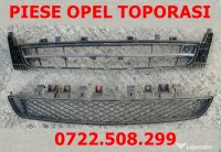 grila din bara Opel Insignia ambele modele 
