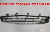 grila din bara Opel Insignia ambele modele 