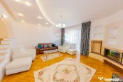 De vanzare casa tip duplex, în zona rezidentiala aprecia... 