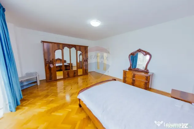 De vanzare casa tip duplex, în zona rezidentiala aprecia...