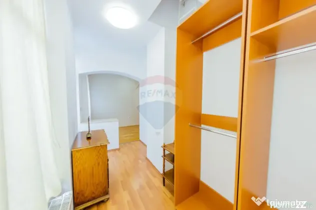 De vanzare casa tip duplex, în zona rezidentiala aprecia...