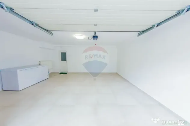 De vanzare casa tip duplex, în zona rezidentiala aprecia...