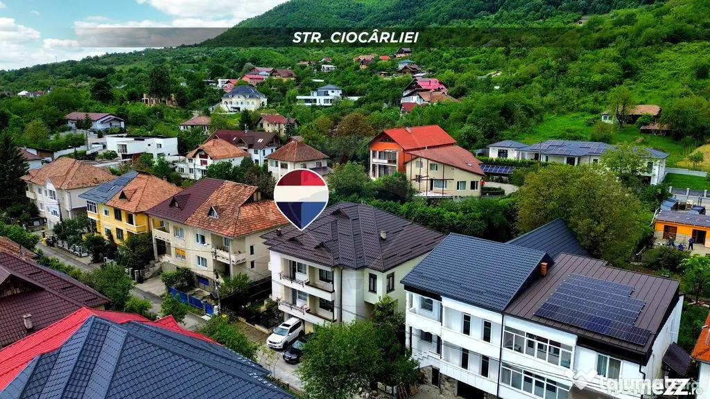 De vanzare casa tip duplex, în zona rezidentiala aprecia...
