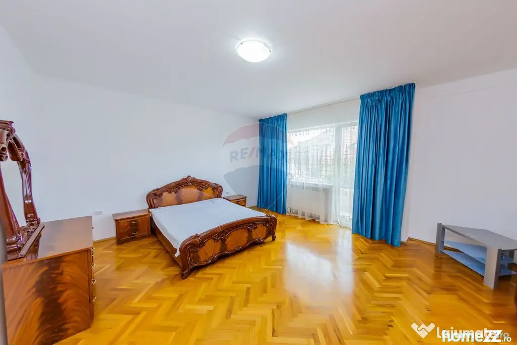 De vanzare casa tip duplex, în zona rezidentiala aprecia...