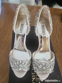 Pantofi dama Badgley Mischka Noi nr 38