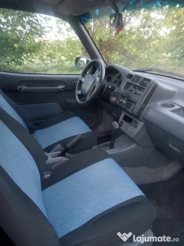 Autoturism Toyota RAV4