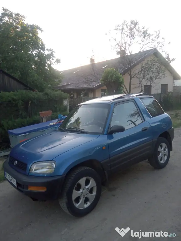 Autoturism Toyota RAV4