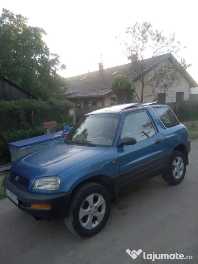 Autoturism Toyota RAV4