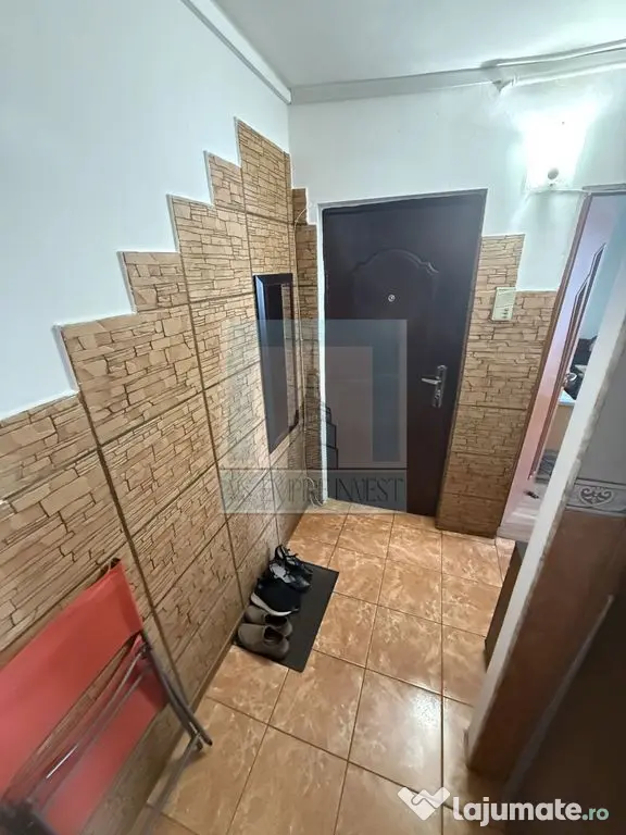 Apartament 2 camere, decomandat - Oras Codlea/Cartier Mă...
