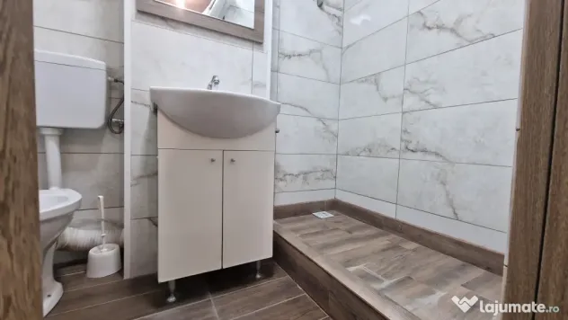 Garsonieră zona Uta, bloc renovat și izolat termic