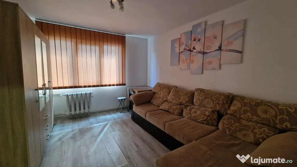 Garsonieră zona Uta, bloc renovat și izolat termic