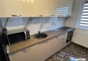 Apartament 2 cam 60 mp, et.3, lift si parcare exterioara zona VIVO