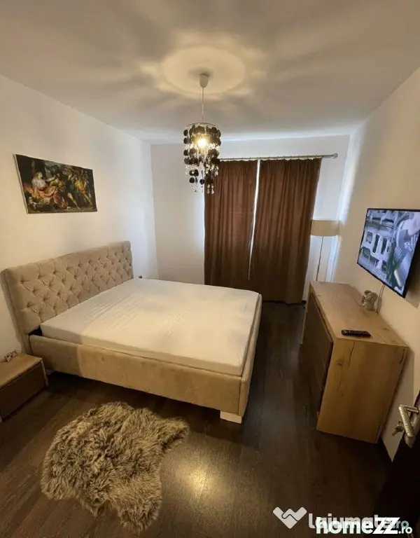 Apartament 2 cam 60 mp, et.3, lift si parcare exterioara zona VIVO