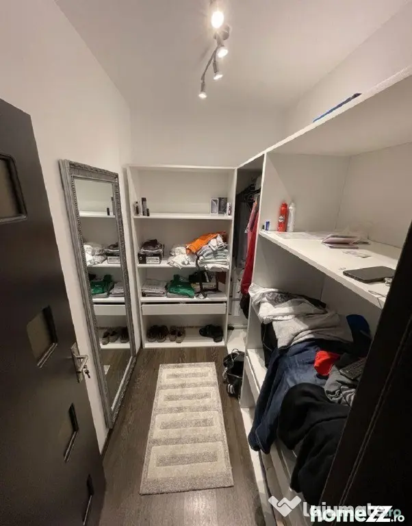Apartament 2 cam 60 mp, et.3, lift si parcare exterioara zona VIVO