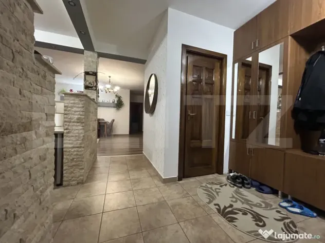 Apartament 3 camere, 68.90 mp, zona Gherla