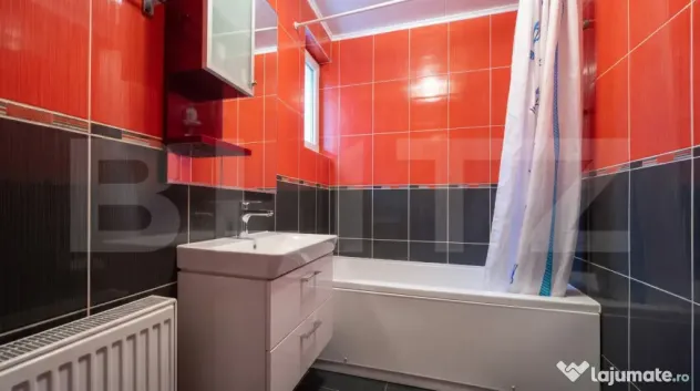 Apartament 3 camere, 68.90 mp, zona Gherla