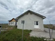 Casă de vânzare – Izvorul Rece