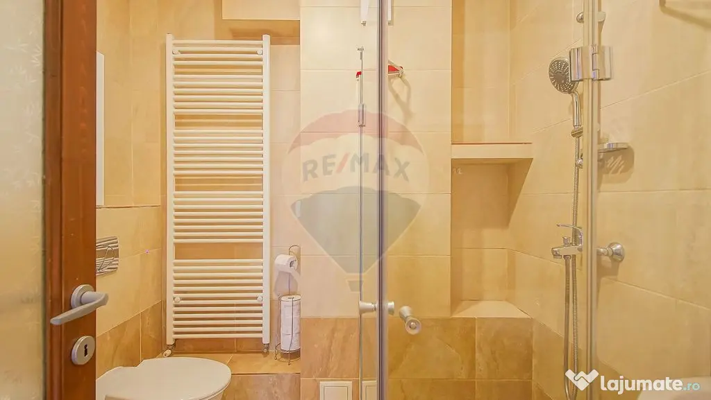 3 Camere Decomandat | Apus Spectaculos | Bulevardul Garii