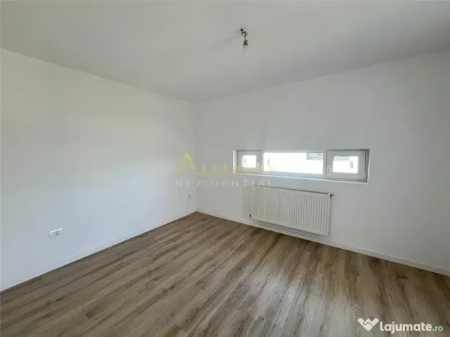 Casa tip duplex - 3 camere - 2 bai