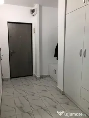 Proprietar vând garsonieră decomandată, renovată complet 