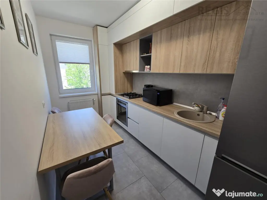 Apartament 2 Camere Tractorul | Parcare