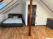 Apartament 3 camere tip mansardă | Curte comună + Parcare 