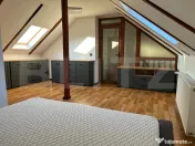 Apartament 3 camere tip mansardă | Curte comună + Parcare 