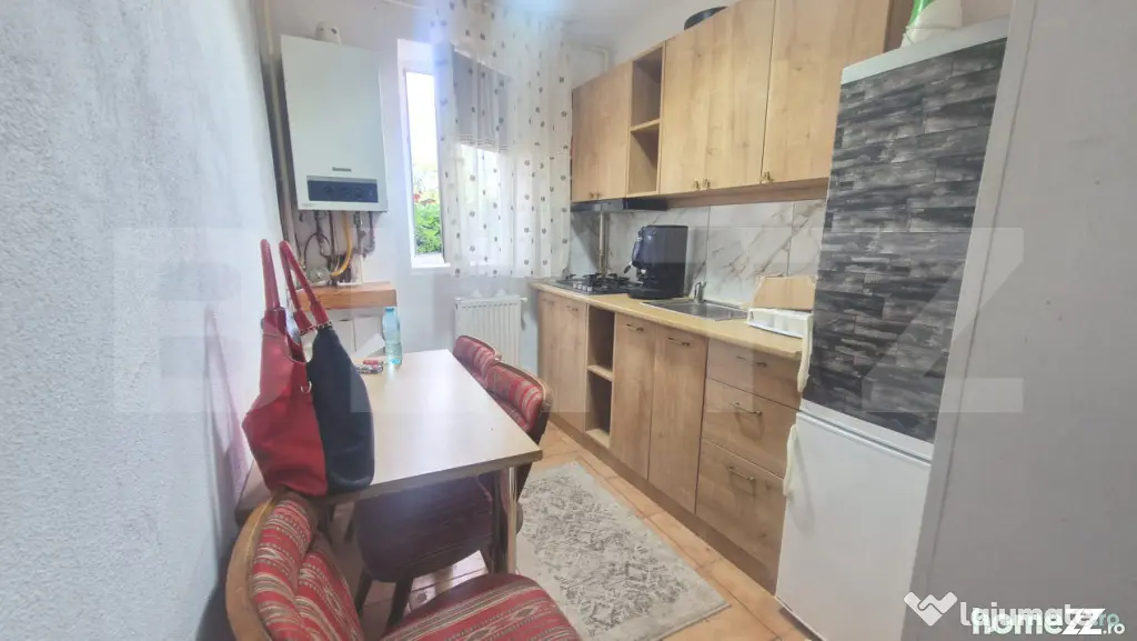 Apartament in bloc tip vila, parter, 50 mp, mobilat utilat -