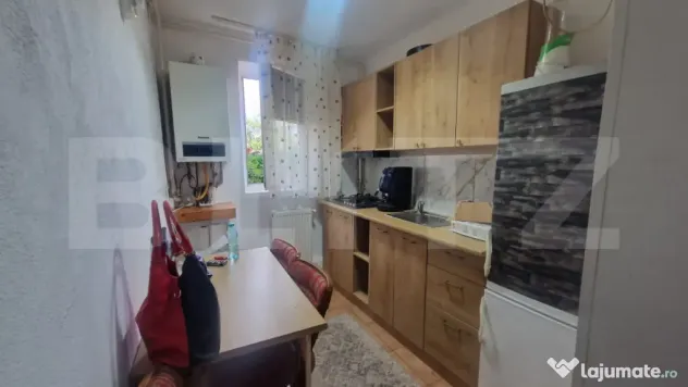 Apartament in bloc tip vila, parter, 50 mp mobilat utilat Sa