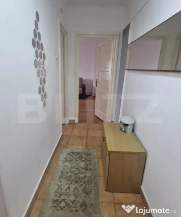 Apartament in bloc tip vila, parter, 50 mp mobilat utilat Sa
