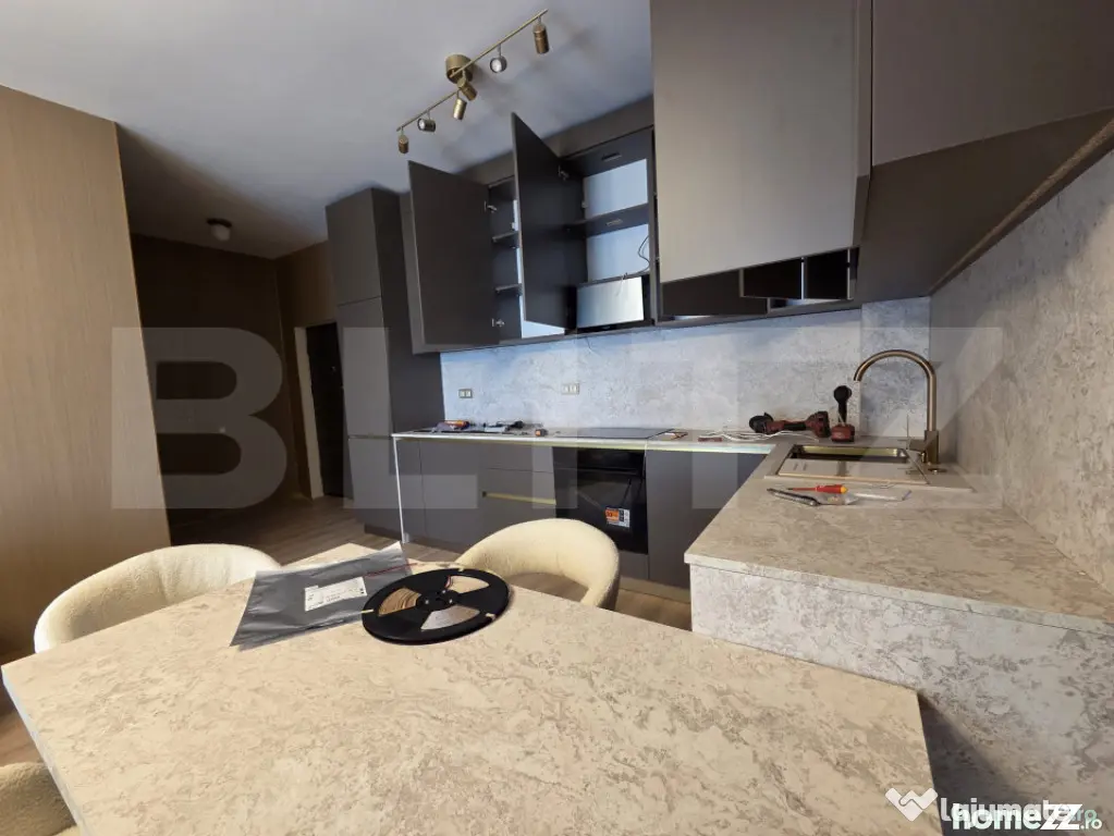Apartament modern, finisaje premium, garaj, zona Eroilor - Floresti (Cluj)