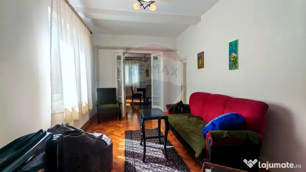 Domenii – Apartament ideal pentru birouri și activită...