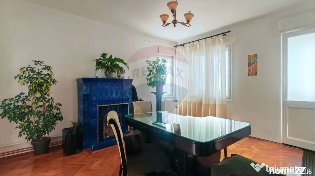 Domenii – Apartament ideal pentru birouri și activită...