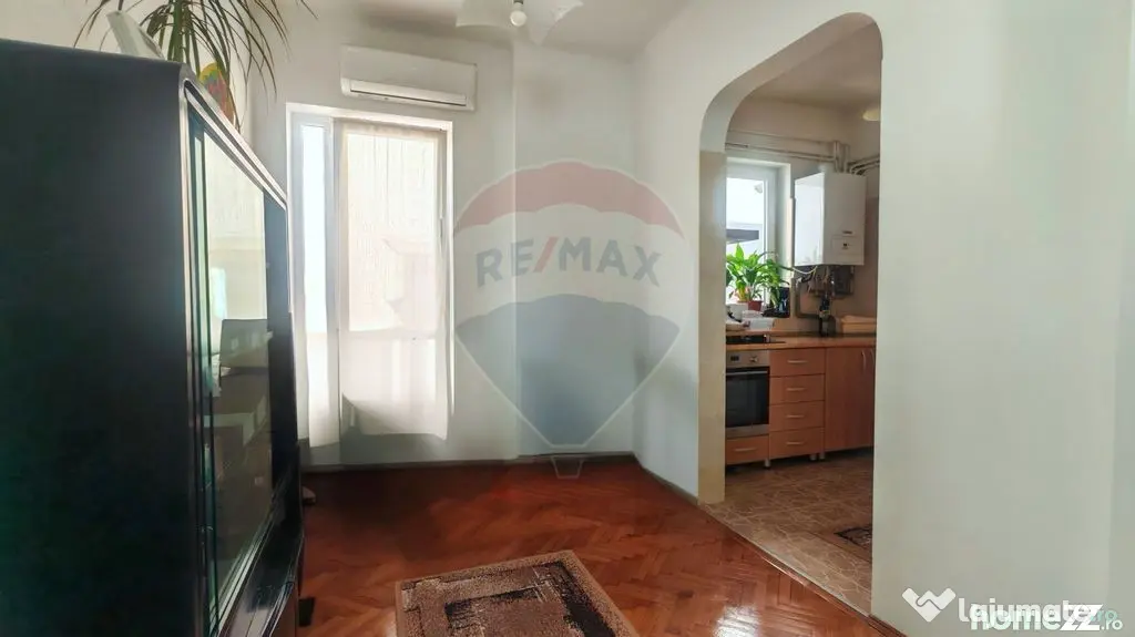 Domenii – Apartament ideal pentru birouri și activită...