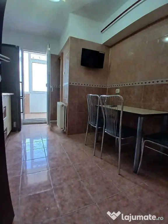 De inchiriat apartament 2 camere Mazepa 2, et. 9, 350 euro