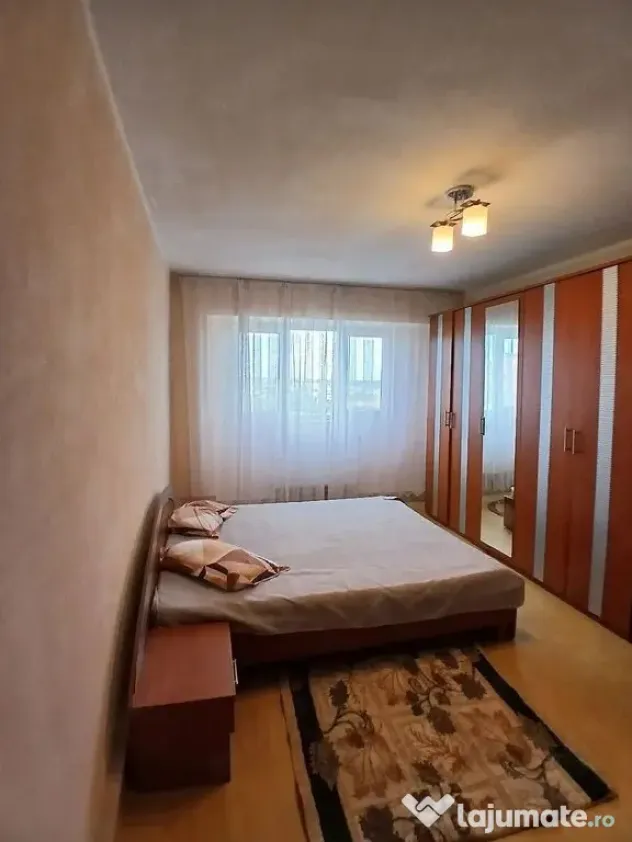 De inchiriat apartament 2 camere Mazepa 2, et. 9, 350 euro