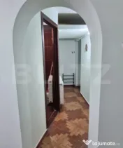 Apartament 3 camere de vânzare 