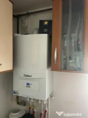 Apartament 4 camere de vanzare, in zona Poarta 6 