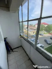Ap. de vânzare 2 cam. decomandate Moinești-Bacău 