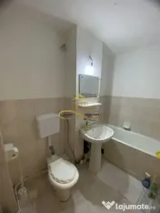 Ap. de vânzare 2 cam. decomandate Moinești-Bacău 