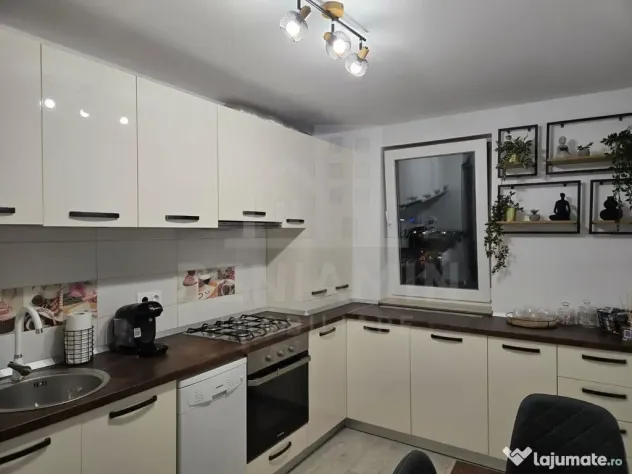 Apartament 2 camere decomandate zona Coresi 2017 70mp