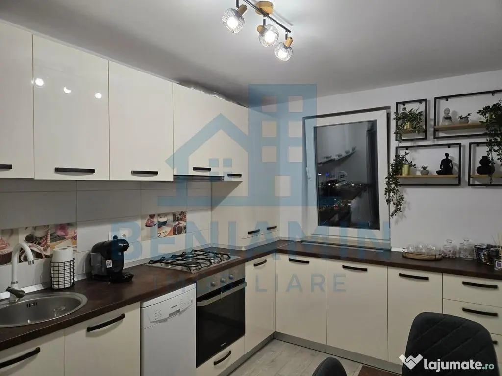 Apartament 2 camere decomandate zona Coresi 2017 70mp