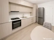 Apartament cu 3 camere, decomandat - zona Tractorul 