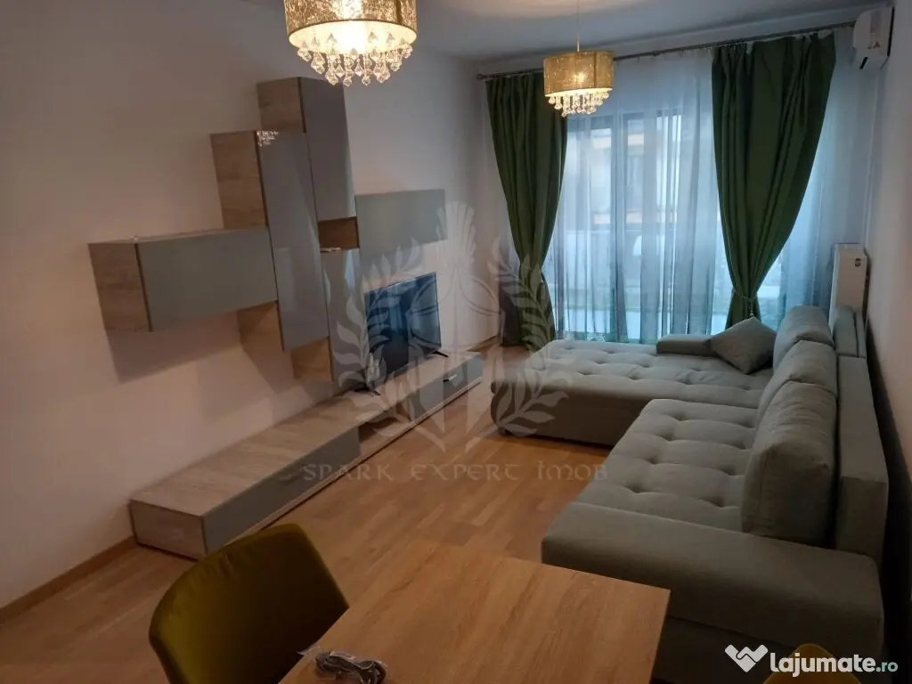 //2 CAMERE// LOC DE PARCARE// MRS SMART//